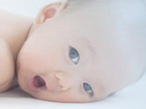 Tummy Time: Playtime ideas for your 0-4 month old