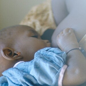 Breastfeeding for beginners: 4 steps for a successful start 