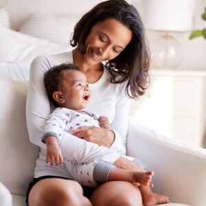 How to move from breastfeeding to bottle-feeding: A parents’ guide