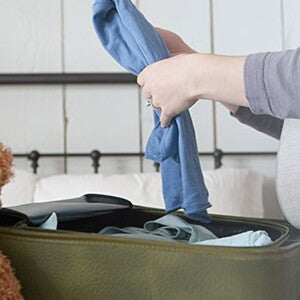 Preparing for breastfeeding_09_ACT_What to pack in your hospital bag_01