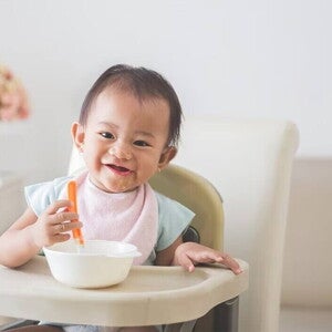 Comparing Methods & Benefits of Complementary Feeding