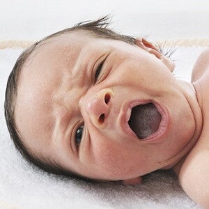 How to give your newborn a sponge bath 