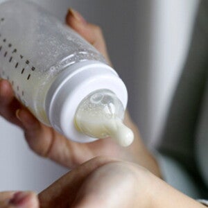 Preparing formula, infant formula, baby, good start 